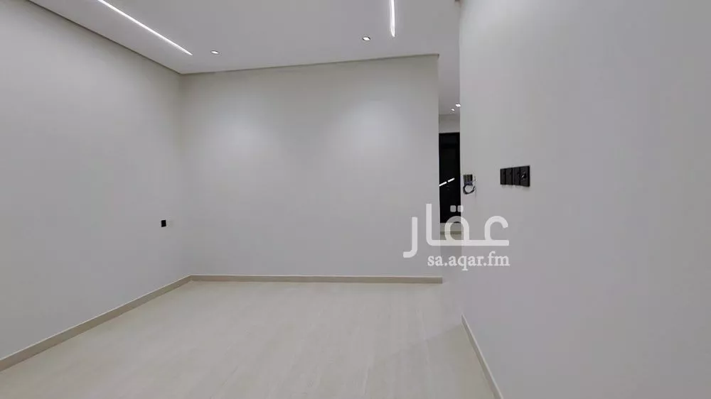 6 bedroom villa in Al Hazm 3