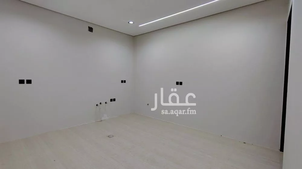 6 bedroom villa in Al Hazm 5
