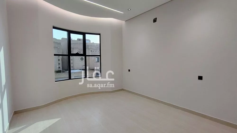 6 bedroom villa in Al Hazm 6