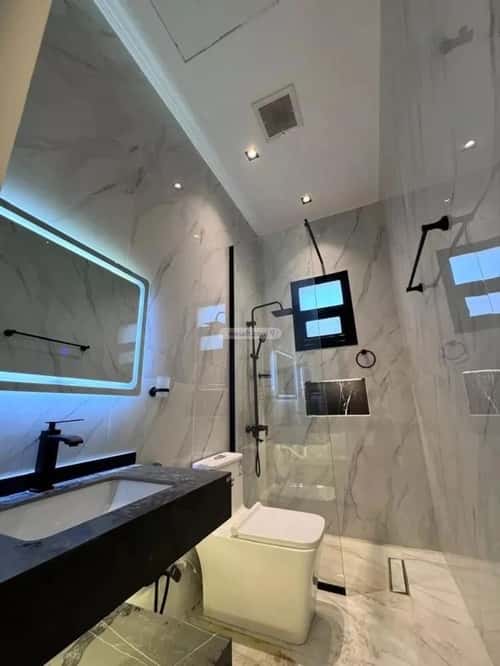 دور 3 غرف في العارض 10