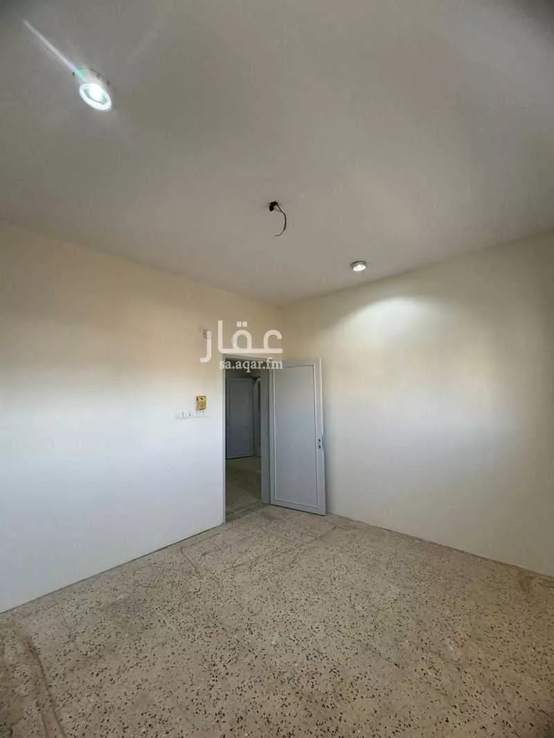 1 bedroom building in Al Aziziyah, Hail 3