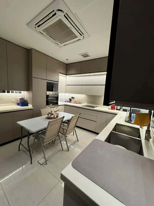 5 bedroom villa in Al Narjis 4