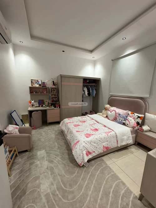 5 bedroom villa in Al Narjis 2