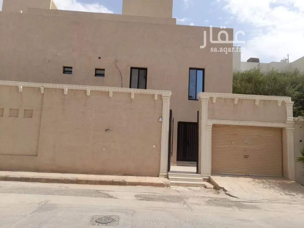 6 bedroom villa in Al Nakheel, Riyadh 2