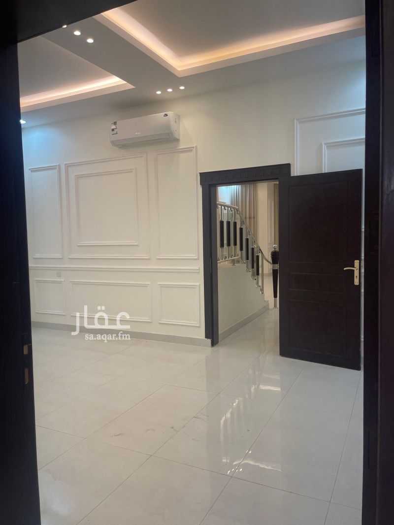 4 bedroom villa in Al Malqa, Riyadh 7