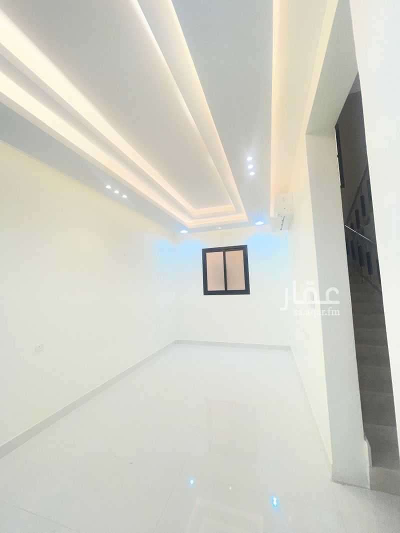 4 bedroom villa in Al Malqa, Riyadh 15