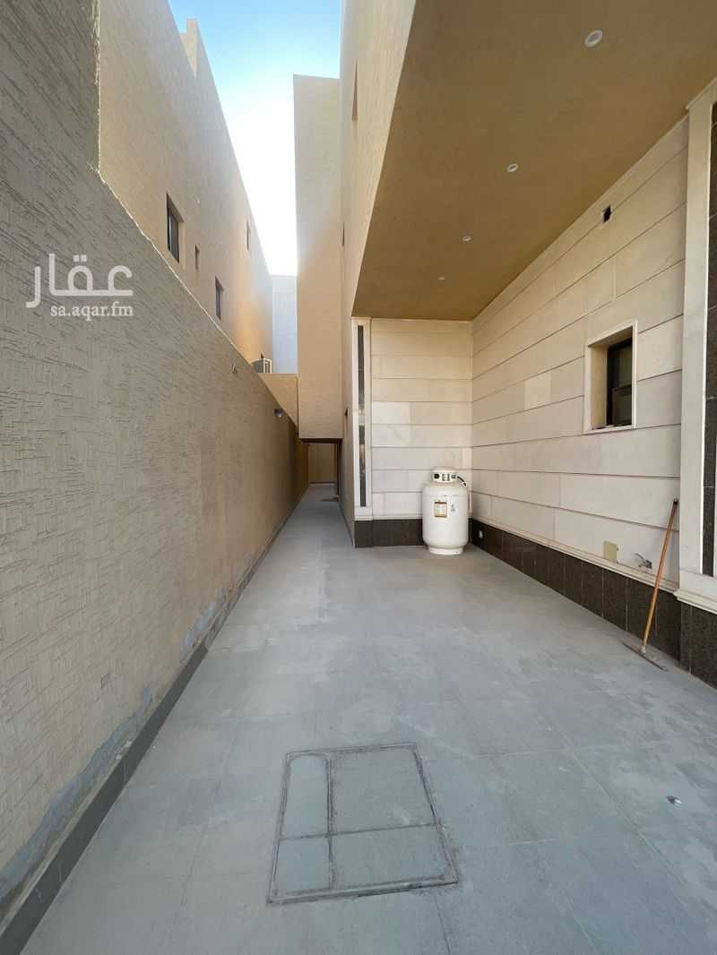 4 bedroom villa in Al Malqa, Riyadh 28