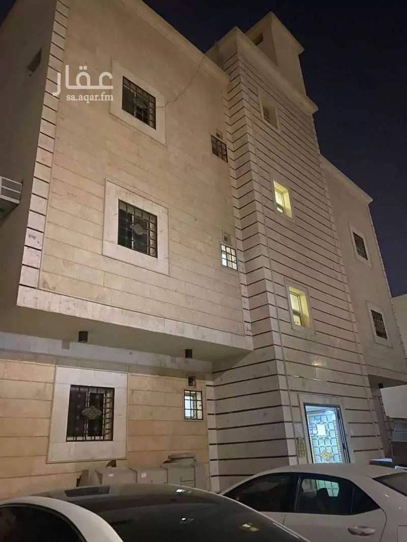 22 bedroom building in An Nur, Eastern Province