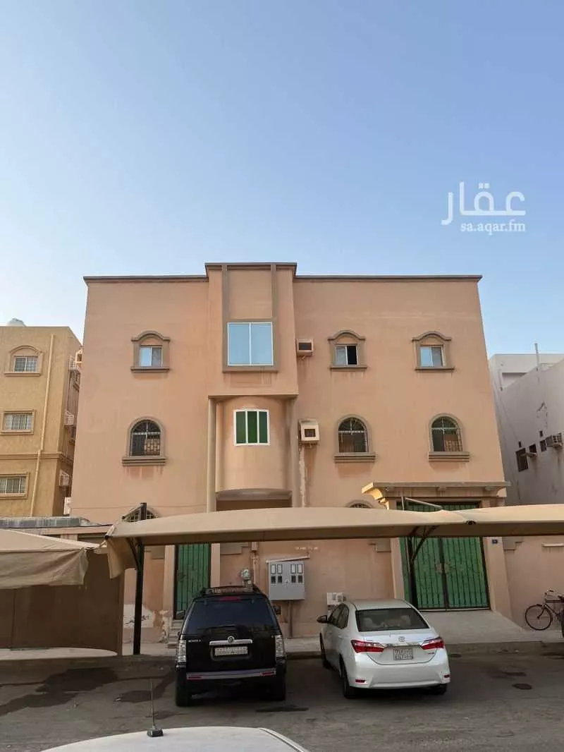 7 bedroom building in Al Wahah, Jeddah