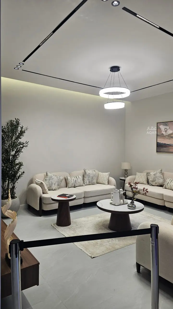 4 bedroom villa in Al Farouq, Riyadh 17