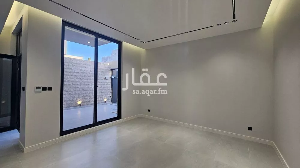 6 bedroom villa in Al Farouq 2
