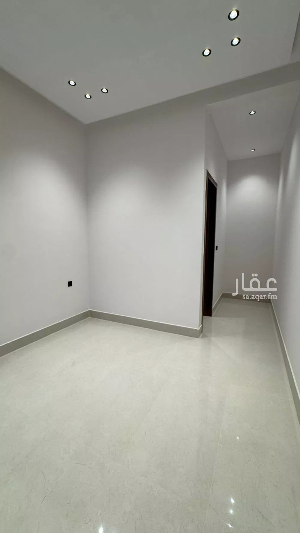 5 bedroom villa in Al Mahdiyyah 2