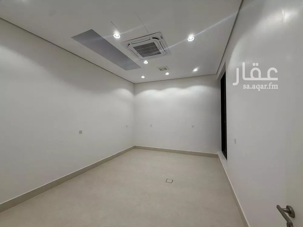 5 bedroom villa in Al Mahdiyyah 7