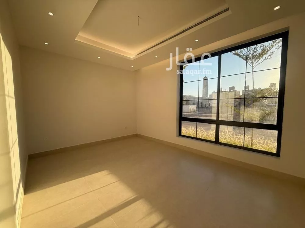 5 bedroom villa in Al Mahdiyyah 10