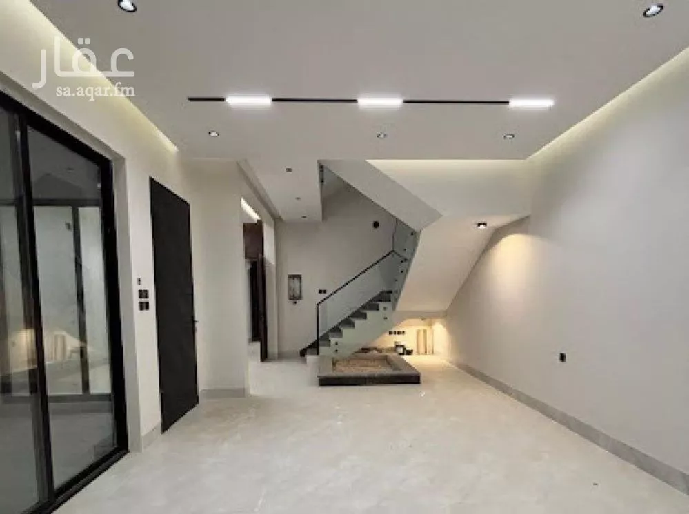5 bedroom villa in Al Mahdiyyah 11