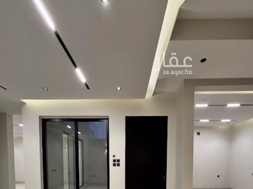 5 bedroom villa in Al Mahdiyyah 4