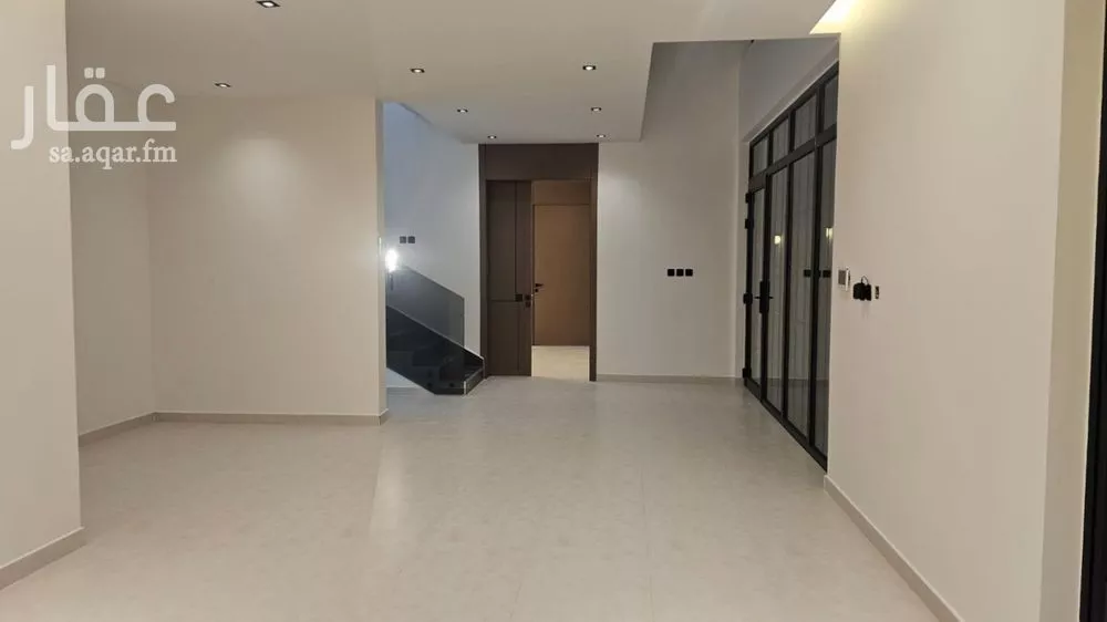 4 bedroom villa in Al Farouq, Riyadh 14
