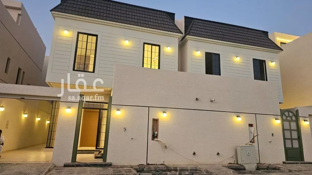 4 bedroom villa in Al Farouq, Riyadh 22