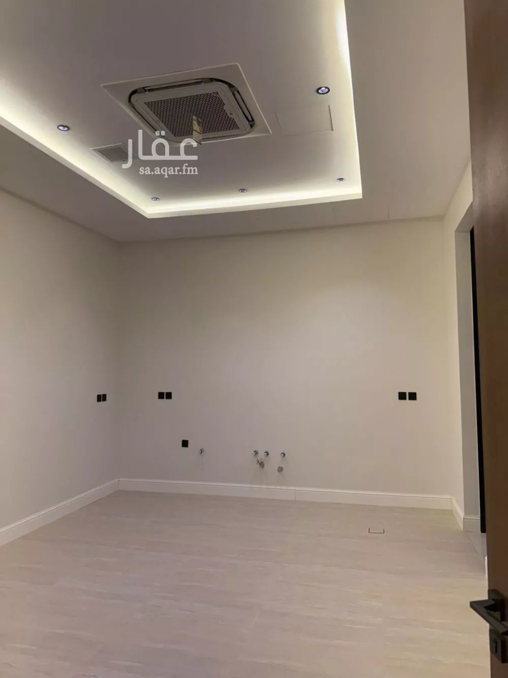 5 bedroom villa in Al Narjis 6