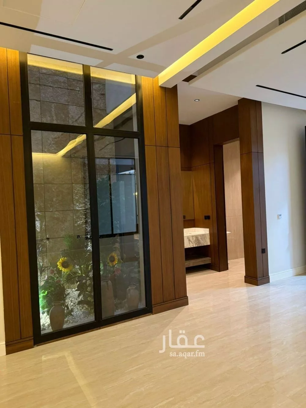 5 bedroom villa in Al Narjis 8