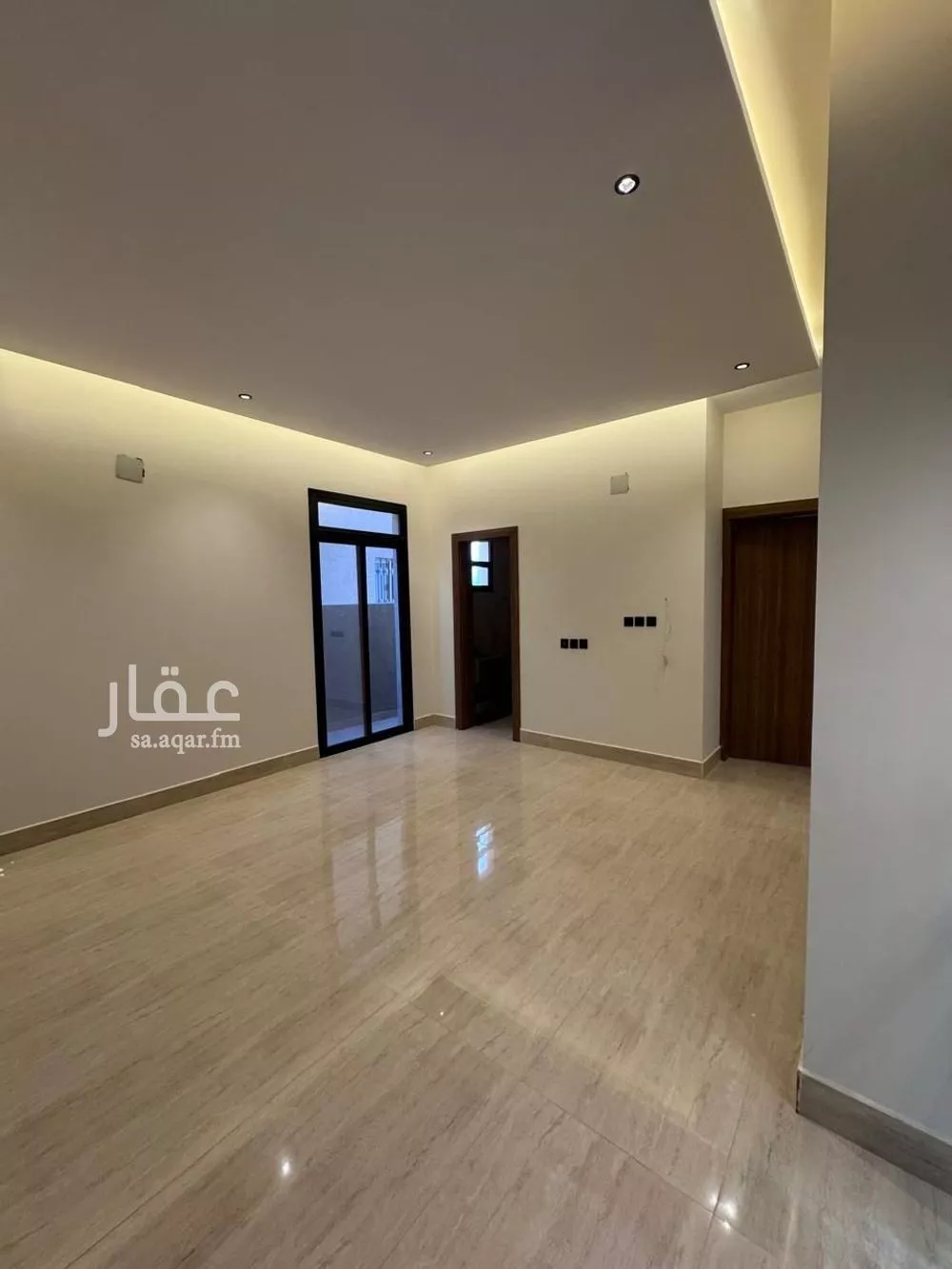 5 bedroom villa in Al Mahdiyyah 6