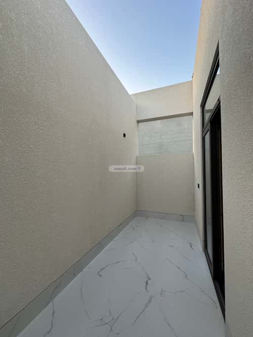 3 bedroom floor in Al Manar 3
