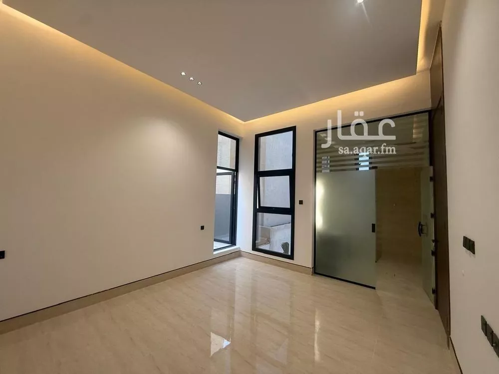 4 bedroom villa in Al Mahdiyyah 11