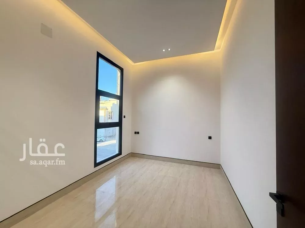 4 bedroom villa in Al Mahdiyyah 17