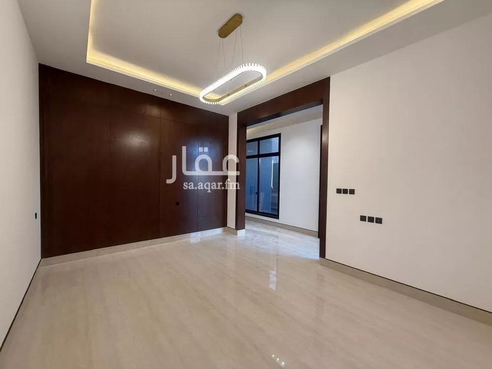 4 bedroom villa in Al Mahdiyyah 3