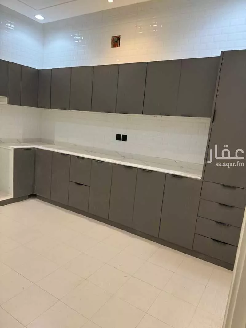 شقة 5 غرف في ظهرة نمار 21