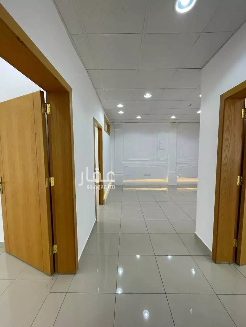 3 bedroom office in Al Zahra, Jeddah 4