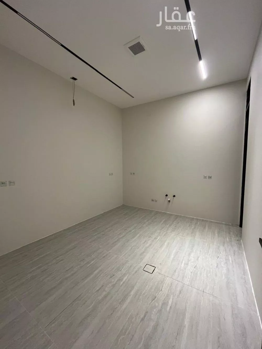4 bedroom villa in Al Mahdiyyah, Riyadh 14