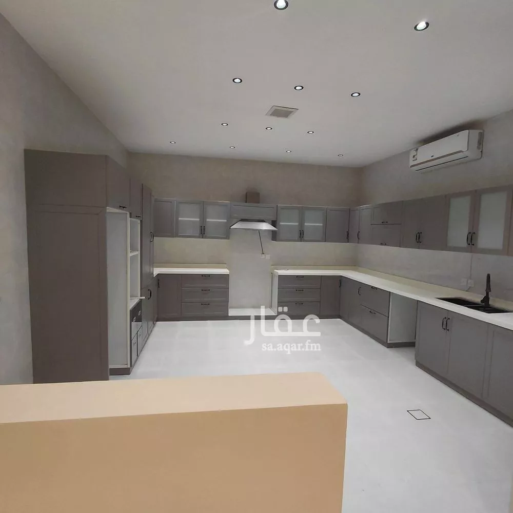3 bedroom villa in Al Yarmouk, Riyadh 5