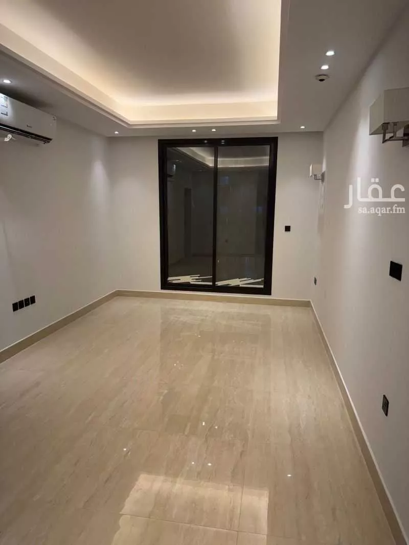 4 bedroom building in Al Qairawan, Riyadh