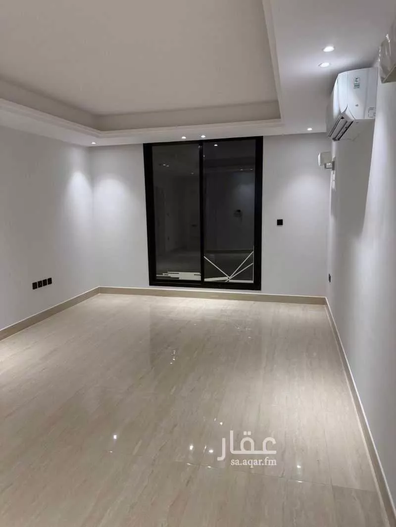 4 bedroom building in Al Qairawan, Riyadh 5