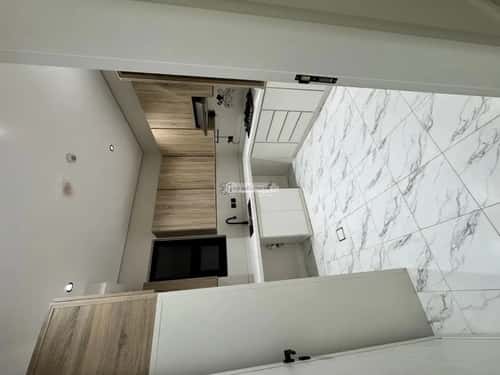 3 bedroom apartment in Al Yarmouk 4