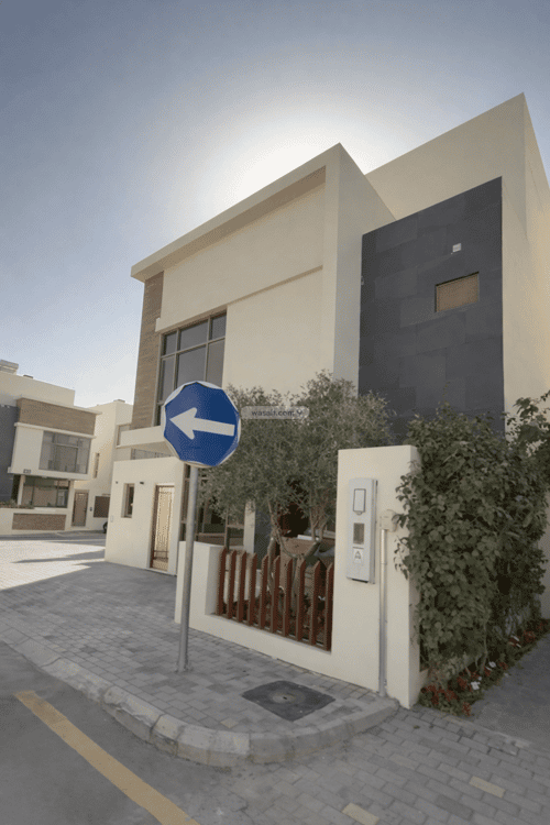 6 bedroom villa in Al Munsiyah 1