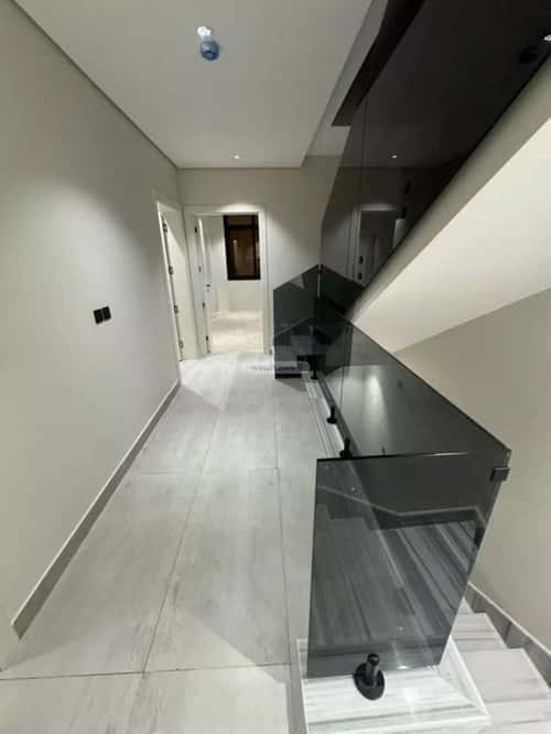 5 bedroom villa in Al Aridh 8