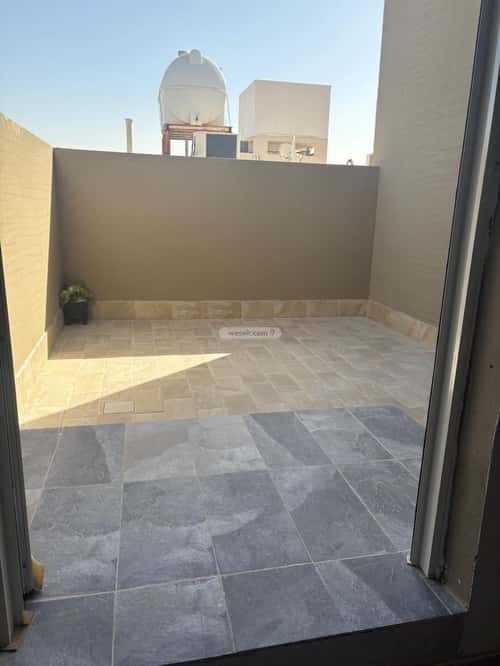 3 bedroom apartment in Al Malqa 9