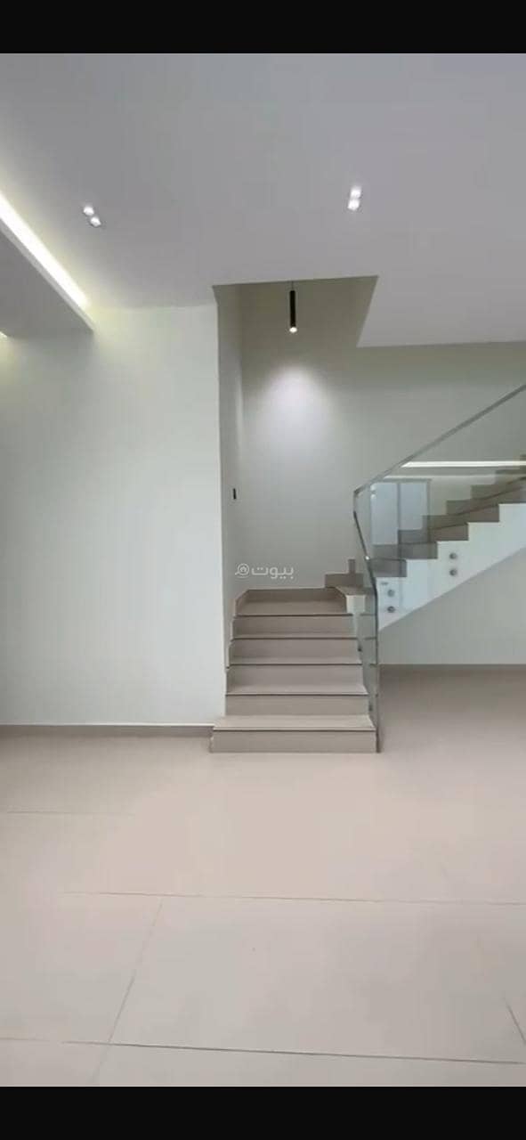 5 bedroom villa in Al Aqiq, Eastern Province 10