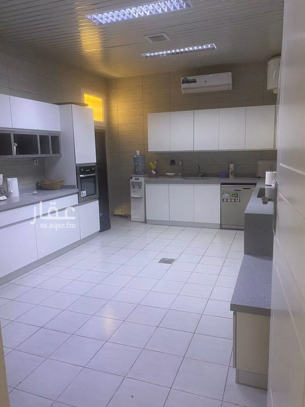 4 bedroom villa in Al Rimal 11