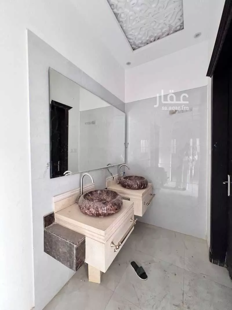 5 bedroom villa in Taibah, Riyadh 10