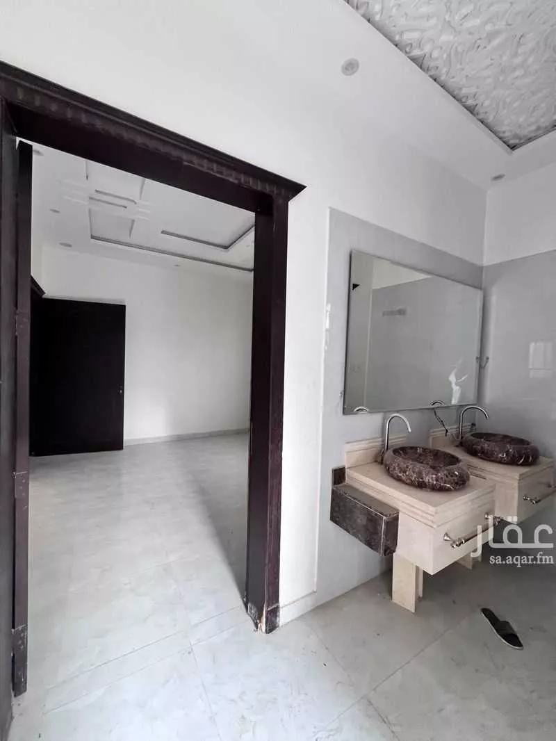 5 bedroom villa in Taibah, Riyadh 12