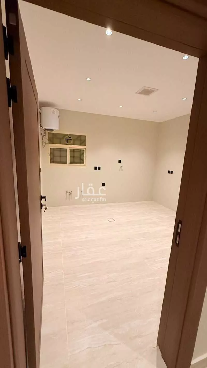 4 bedroom apartment in Al Yarmouk, Riyadh 5