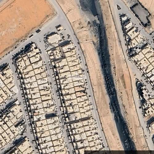 5 bedroom villa in Al Qadisiyah 4