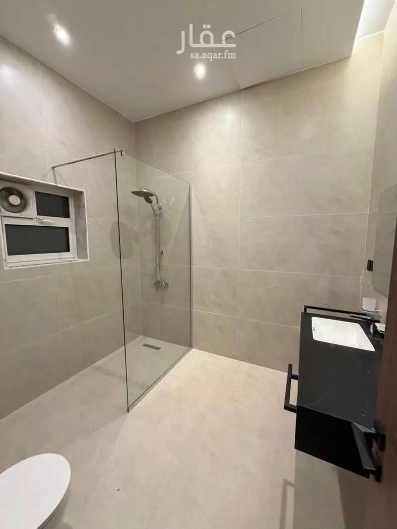 5 bedroom villa in Al Amwaj, Jeddah 18