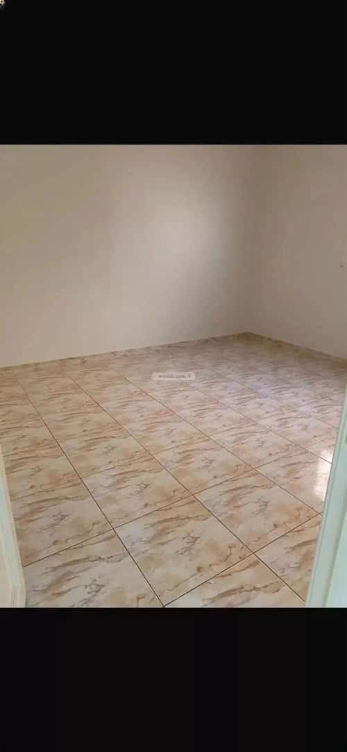 5 bedroom floor in Badr 4