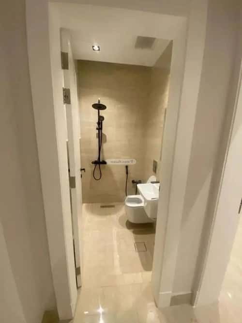 شقة 4 غرف في الملقا 1