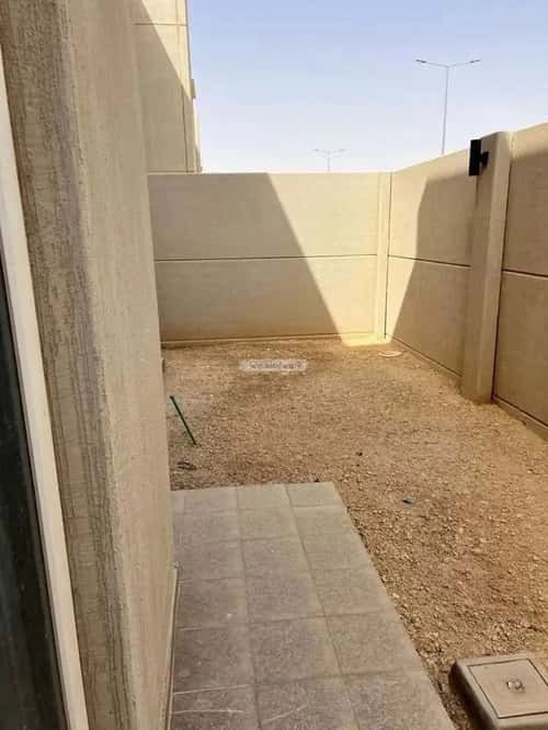 4 bedroom villa in Riyadh 3