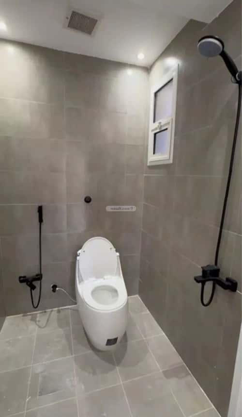 4 bedroom apartment in Al Yasmin 2